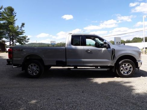 Used 2024 Ford F250 Lariat w/ Chrome Package AWD/4WD image 7