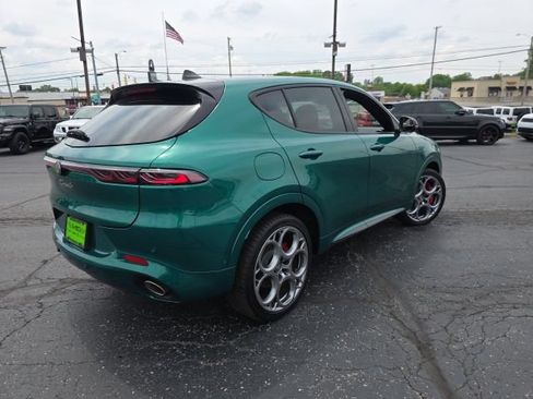 Used 2025 Alfa Romeo Tonale Tributo Italiano AWD/4WD image 6