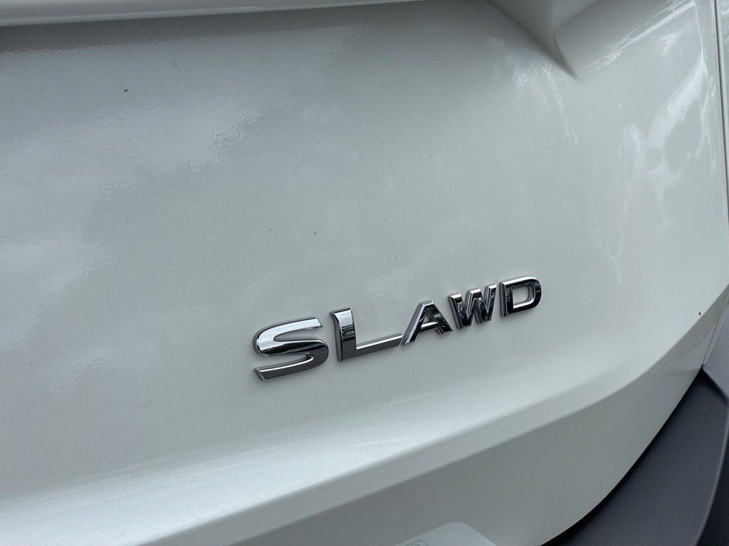 Certified 2023 Nissan Rogue SL w/ SL Premium Package AWD/4WD image 24