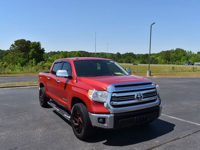 Used 2017 Toyota Tundra SR5 w/ SR5 Upgrade Package