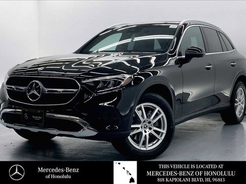 Used 2025 Mercedes-Benz GLC 300 image 1