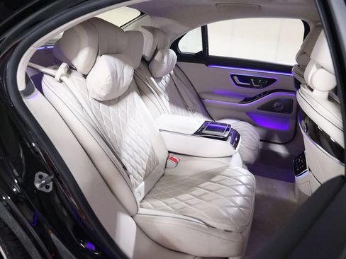 Used 2022 Mercedes-Benz S 580 4MATIC Sedan w/ Rear Seat Package image 52