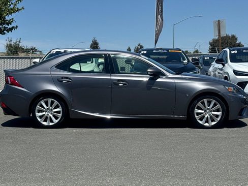 Used 2016 Lexus IS 200t RWD image 3