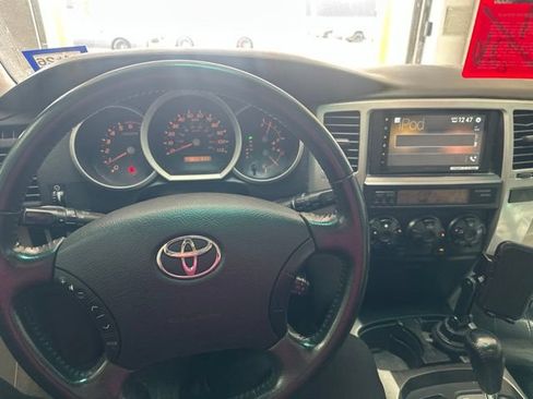 Used 2008 Toyota 4Runner SR5 RWD image 11