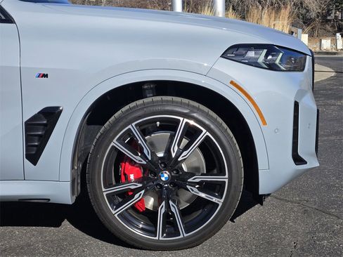 New 2026 BMW X5 M60i image 9