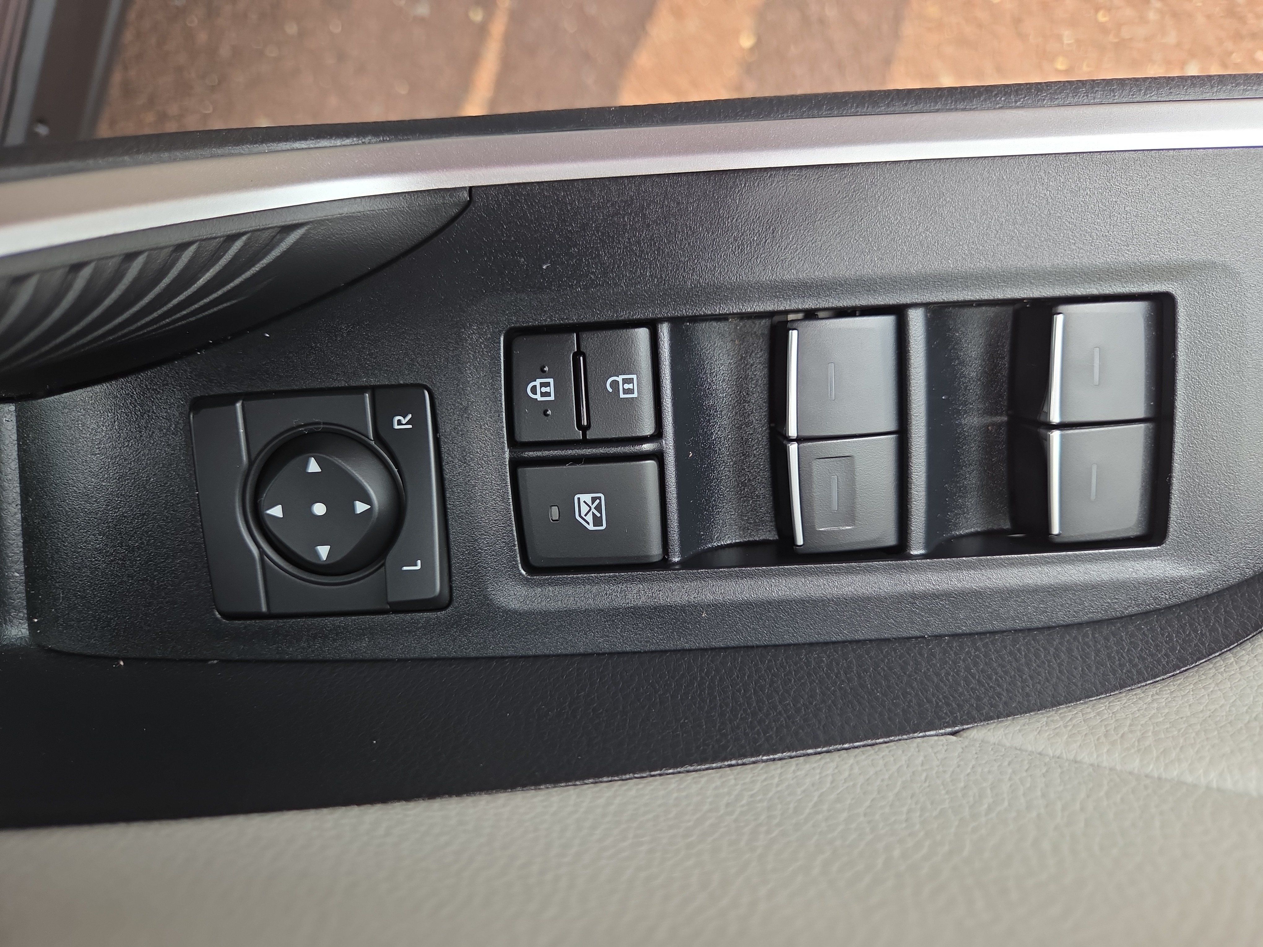 Certified 2024 Toyota RAV4 XLE w/ Convenience Package AWD/4WD image 30