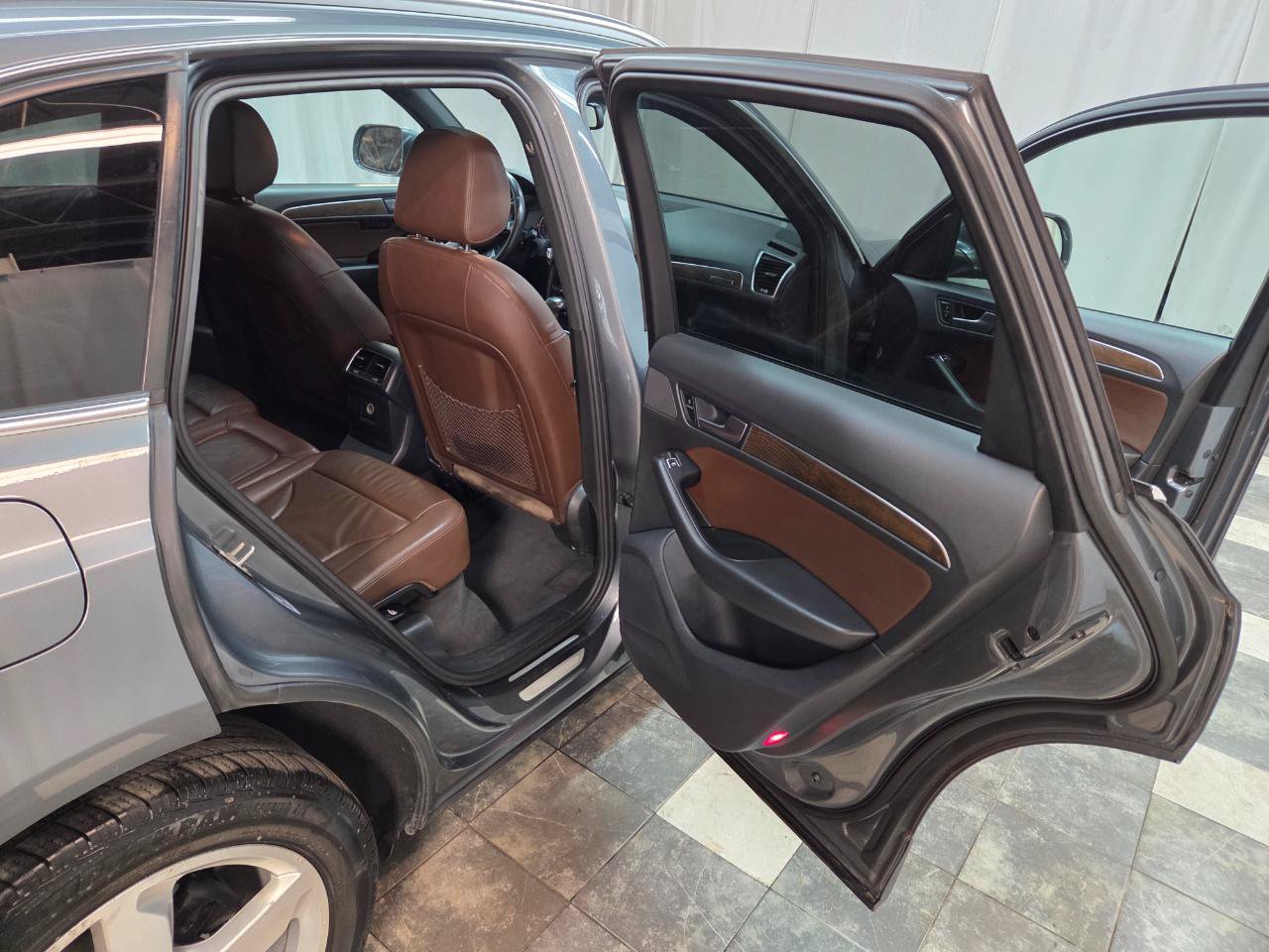 Used 2013 Audi Q5 2.0T Premium Plus AWD/4WD image 12