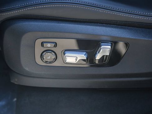 Used 2025 BMW X5 M60i w/ Executive Package AWD/4WD image 17