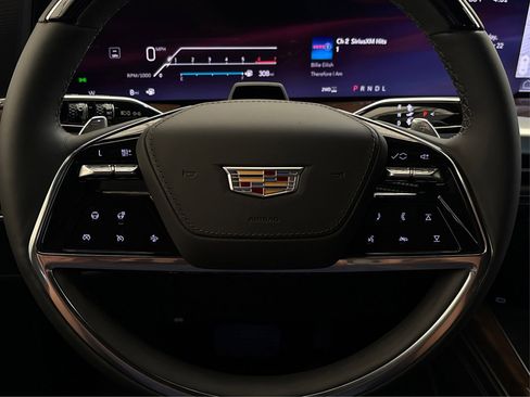 Used 2025 Cadillac Escalade Sport Platinum w/ LPO, ONYX Package AWD/4WD image 19