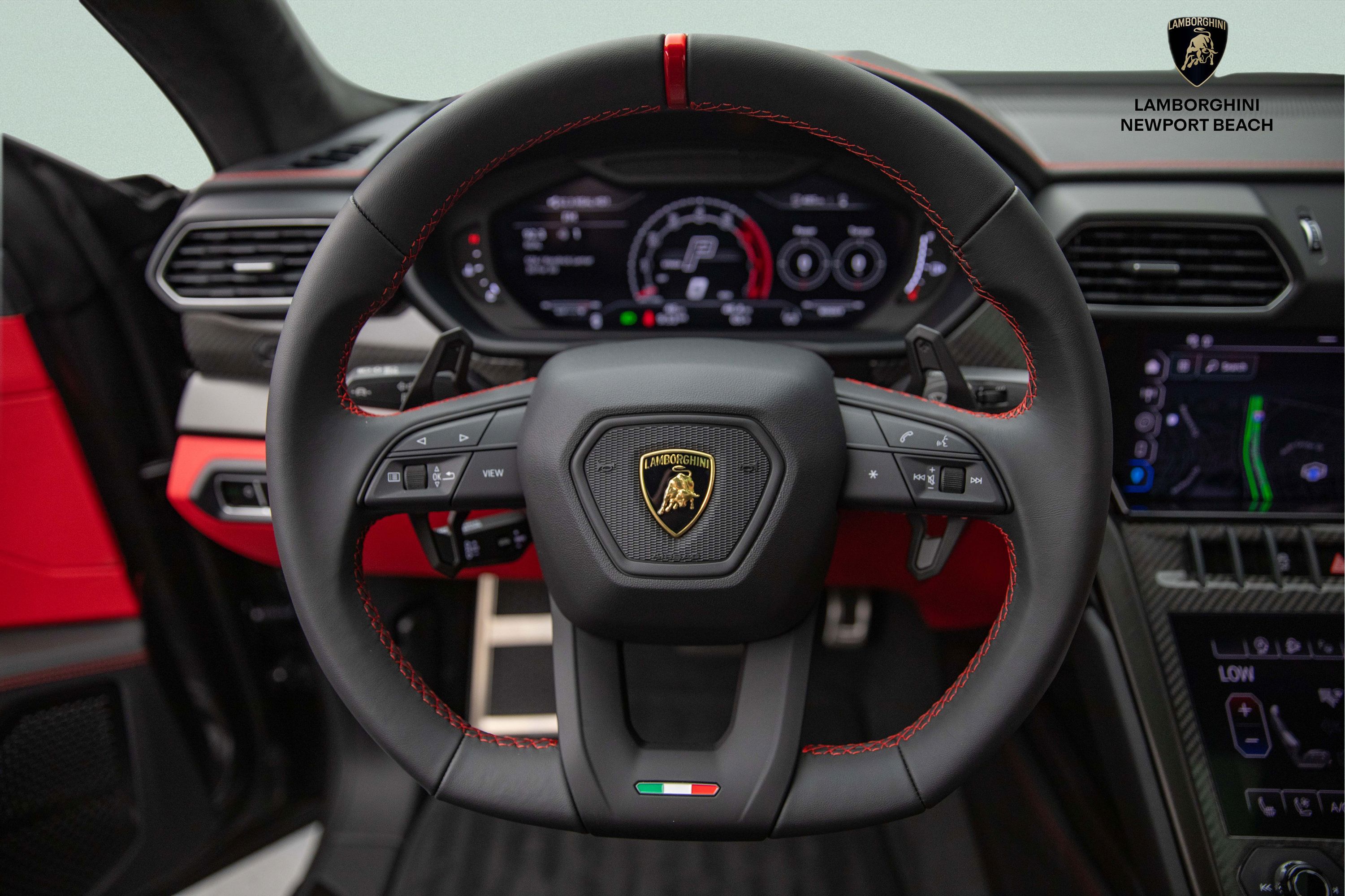 Used 2024 Lamborghini Urus S AWD/4WD image 14