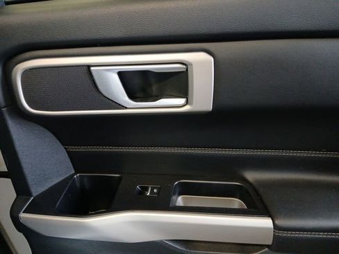 Used 2023 Ford Explorer XLT image 51