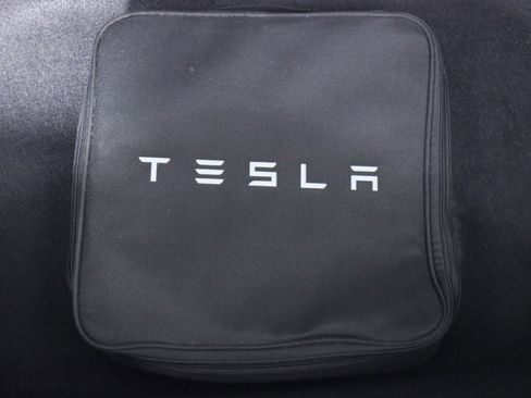 Used 2021 Tesla Model Y Long Range AWD/4WD image 33