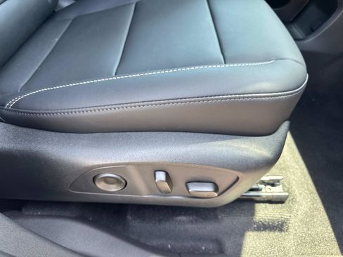 New 2025 GMC Acadia Elevation w/ Elevation Premium Package image 28