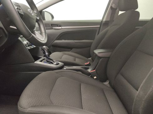 Used 2020 Hyundai Elantra Value Edition w/ Cargo Package (C1) FWD image 17