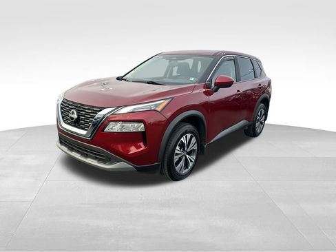 Used 2023 Nissan Rogue SV image 3