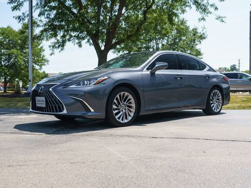 Used 2024 Lexus ES 350 w/ Luxury Package FWD image 5