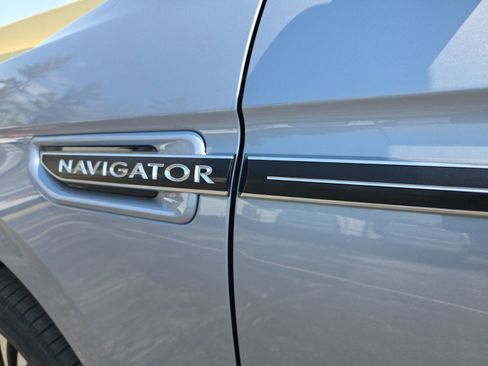 Used 2019 Lincoln Navigator L Black Label image 15