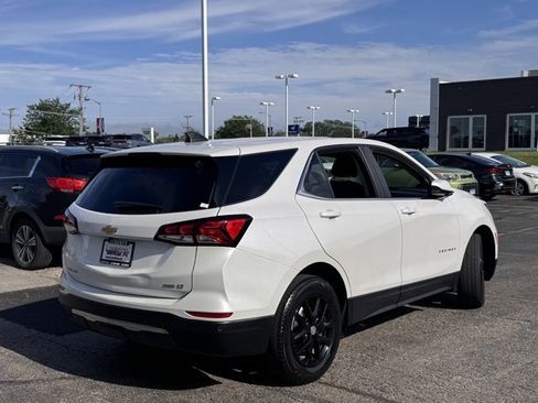 Used 2022 Chevrolet Equinox LT image 12