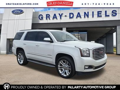 Used 2017 GMC Yukon SLT w/ Premium Edition