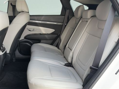 Certified 2024 Hyundai Tucson Limited FWD image 18