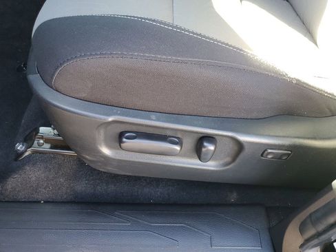 Used 2023 Toyota Tacoma TRD Sport image 28