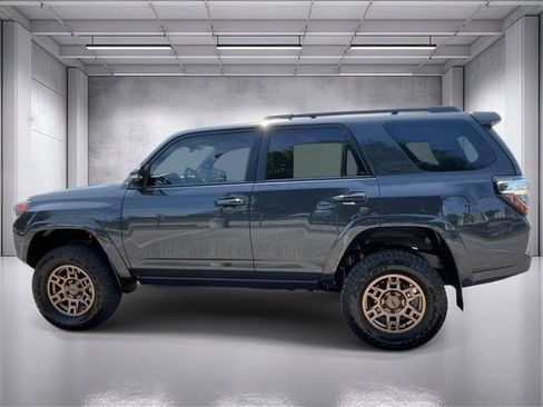 Used 2024 Toyota 4Runner SR5 Premium w/ Moonroof Package AWD/4WD image 6