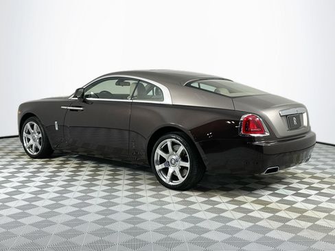 Used 2015 Rolls-Royce Wraith RWD image 2