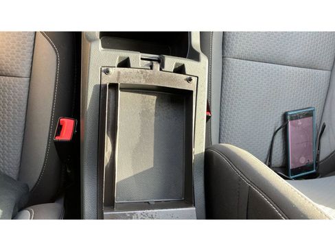 Certified 2017 Ford Escape SE w/ Equipment Group 201A image 24