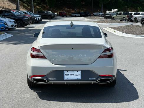 Used 2025 Genesis G70 2.5T RWD image 4