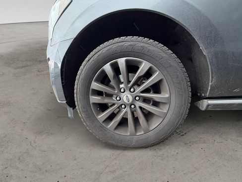 Used 2021 Ford Expedition Max Limited AWD/4WD image 9