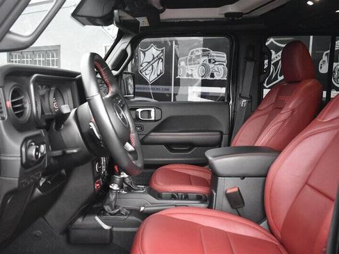 Used 2024 Jeep Wrangler Unlimited Rubicon 392 AWD/4WD image 17