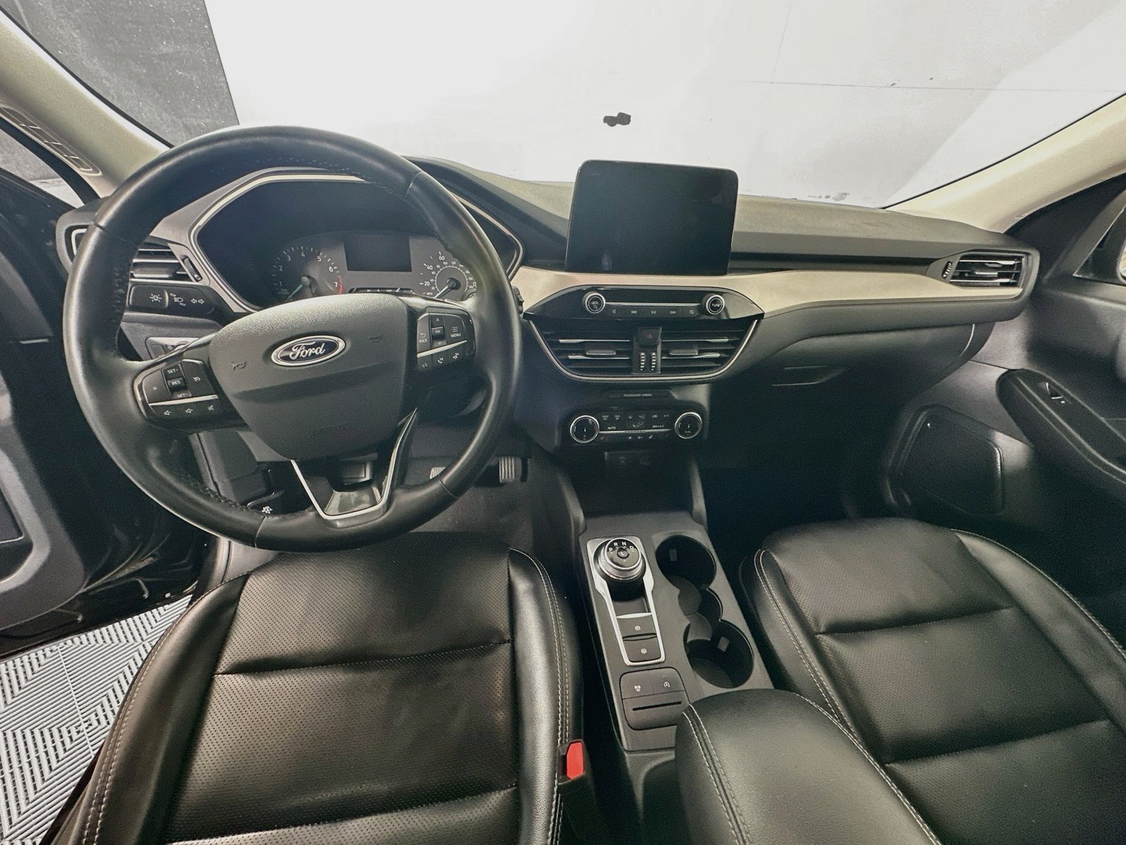 Used 2022 Ford Escape SEL FWD image 22