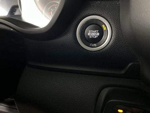Used 2024 RAM 1500 Laramie AWD/4WD image 17