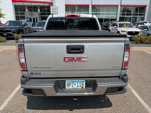 Used 2016 GMC Canyon SLT AWD/4WD image 5