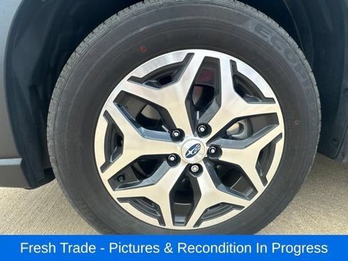 Used 2024 Subaru Forester Premium AWD/4WD image 10