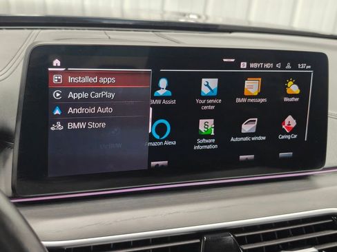 Used 2022 BMW M550i xDrive AWD/4WD image 47
