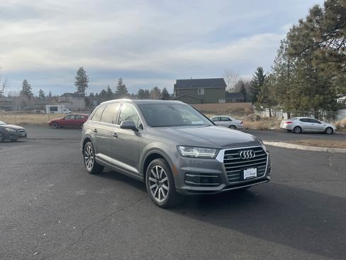 Used 2017 Audi Q7 3.0T Premium Plus w/ Premium Plus Package image 9
