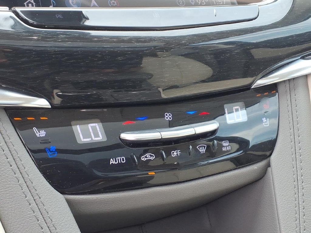 Certified 2020 Cadillac XT6 Premium Luxury AWD/4WD image 14
