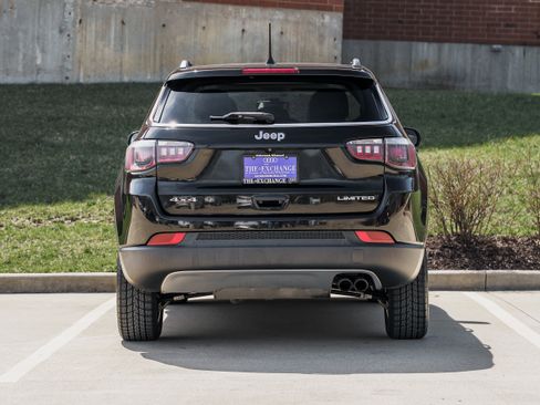 Used 2018 Jeep Compass Limited w/ Navigation Group image 25