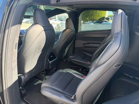 Used 2023 Tesla Model X image 6