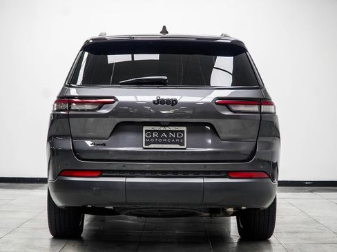 Used 2023 Jeep Grand Cherokee L Laredo AWD/4WD image 12