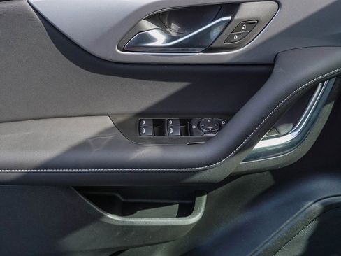 New 2026 Chevrolet Blazer LT image 18