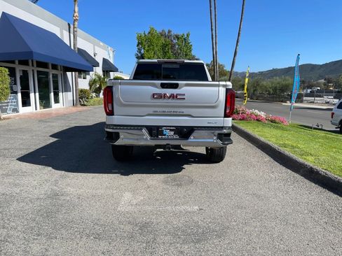 Used 2019 GMC Sierra 1500 SLT w/ SLT Premium Plus Package AWD/4WD image 6