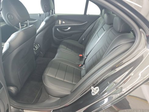 Used 2023 Mercedes-Benz E 350 4MATIC Sedan image 19