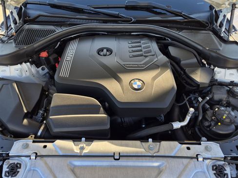 Certified 2025 BMW 230i Coupe w/ Convenience Package image 9