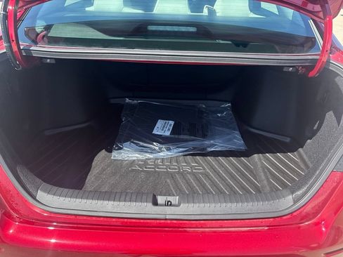Certified 2025 Honda Accord SE image 40