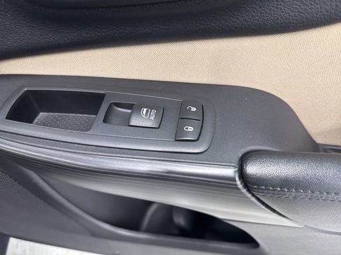 Used 2015 Jeep Cherokee Latitude w/ Cold Weather Group image 24