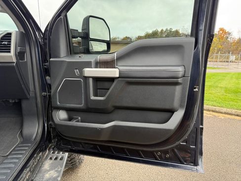 Used 2021 Ford F250 Lariat image 21