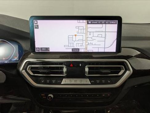 Used 2024 BMW X3 sDrive30i w/ Premium Package w/ZPA RWD image 27