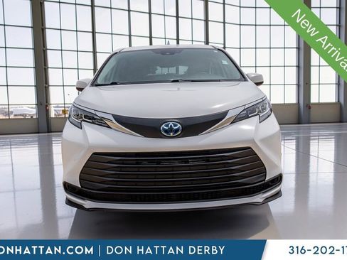 Used 2022 Toyota Sienna LE FWD image 29